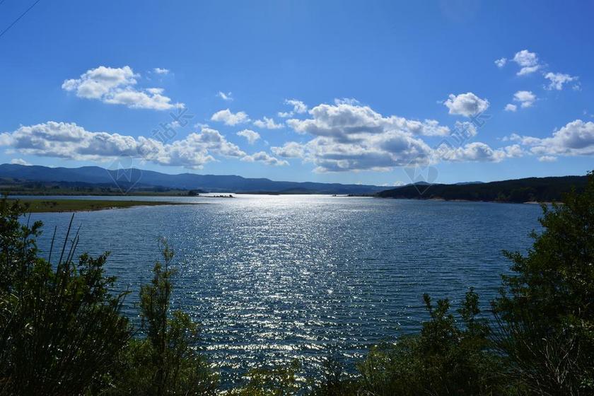 湖 夏季 山 卡拉布里亚 锡拉山