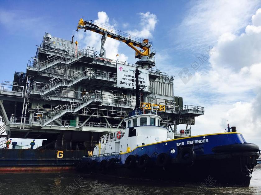 拖轮 大型驳船 船 船只 工业 海 端口 起重机 重 平台