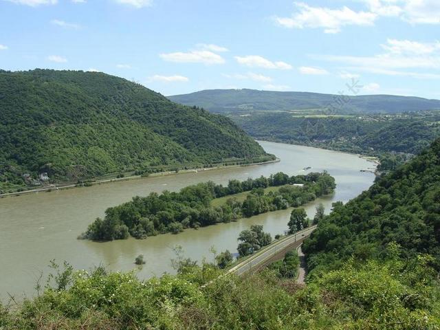 BACHARACHER WERTH 莱茵河谷 河 岛 谷 德国