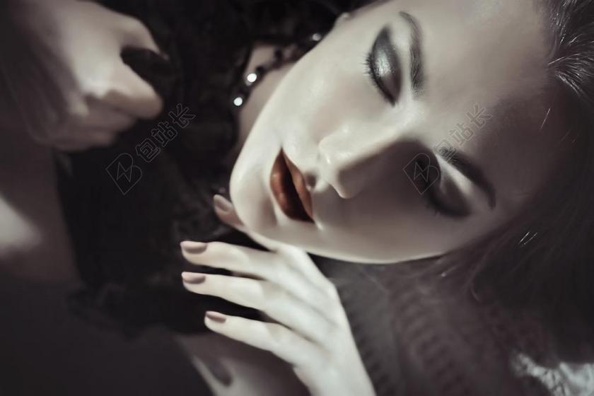 模型 女孩 女人 纵向 情色 嘴唇