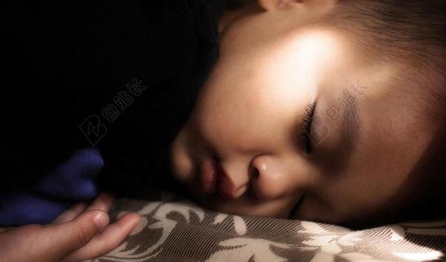 儿童睡眠可爱背景图片