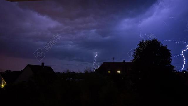 闪电 夜 闪存 雷声 黑暗 空间 天空 星星 云 雨