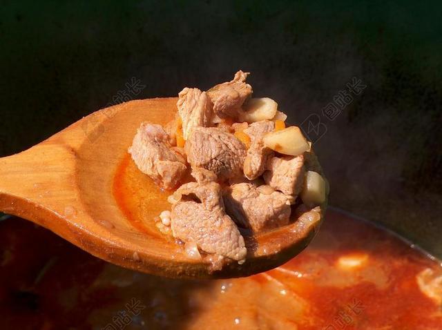 美食 汤 炖牛肉汤 烹饪 水壶