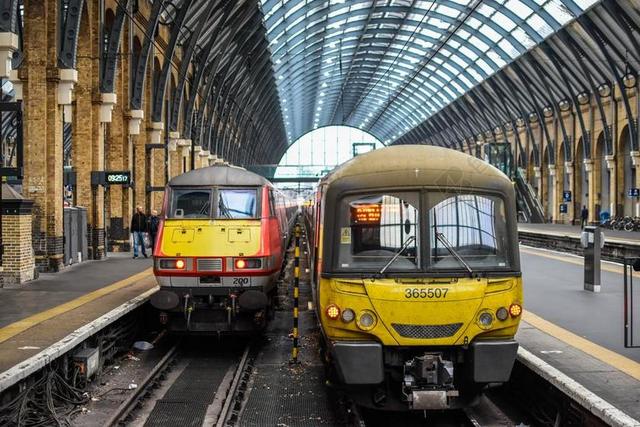火车站。 火车 旅行。 体系结构 英格兰。 哈利 · 波特