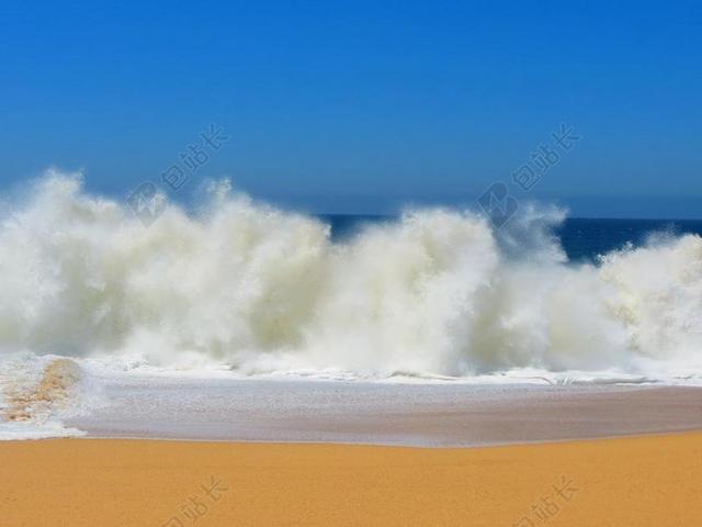 自然景观海浪冲击海岸背景图片