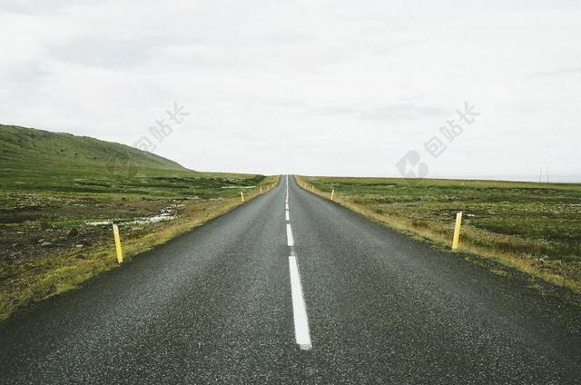 摄影清新公路景色背景图片