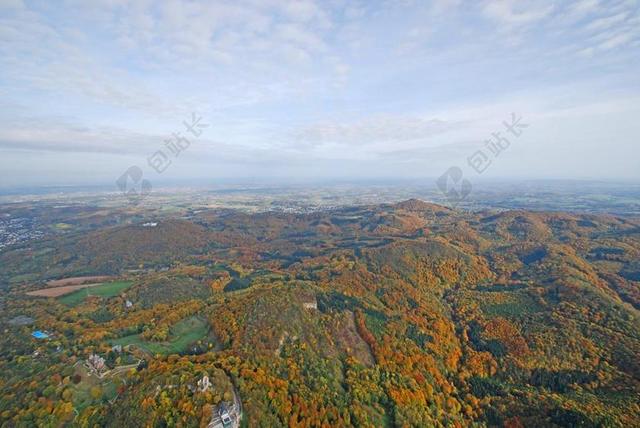 SIEBENGEBIRGE 鸟瞰图 岩龙 瞰 森林