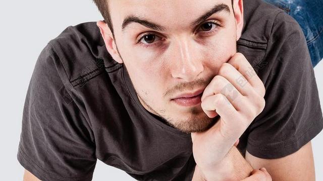 帅气英俊男子男士脸部特写人脸图片