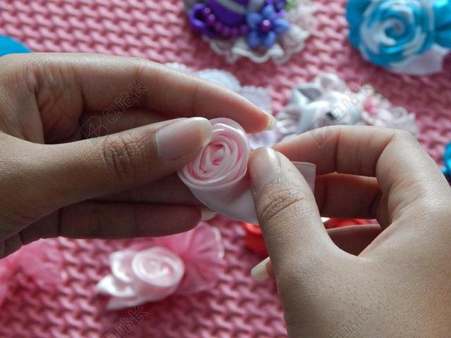 多彩手工唯美塑料花背景图片