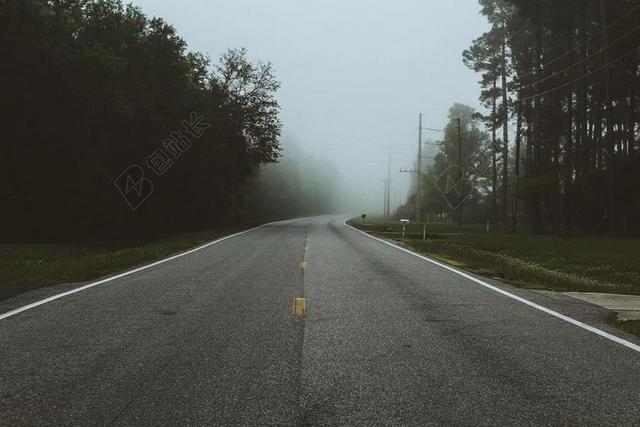 摄影清新公路景色背景图片