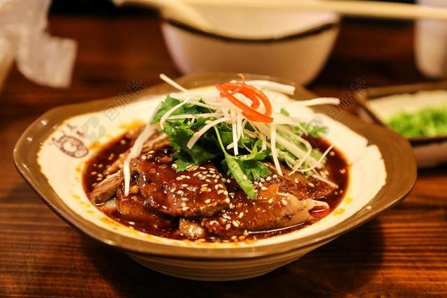 潮汕砂锅粥 牛肉米皮 美食 亚洲 烹饪 餐饮