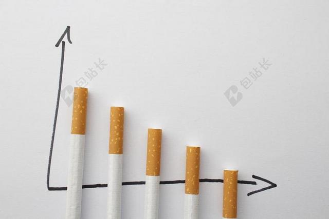 摄影简约下降的香烟背景图片