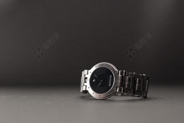 黑面手表 设计器 时尚 金属 现代 钢 精钢表链的手表 钟