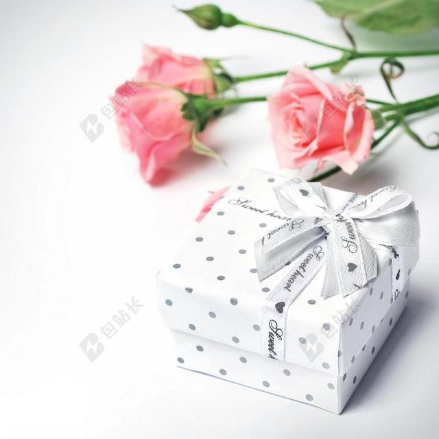 礼品 鲜花 玫瑰 芽 美丽 假日 花卉 植物 布鲁姆 明亮