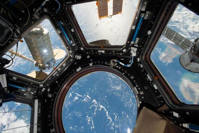 空间 查看 冲天炉 国际空间站 宇宙 天鹅飞船 技术 地球