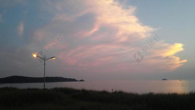 天空 日落 发光 云 晚霞 在河边 秋季 湖景观 光 生活