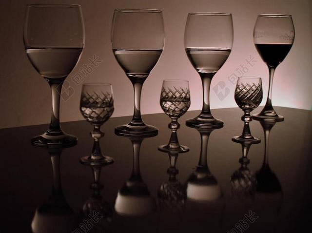 摄影简约婚礼酒杯背景图片
