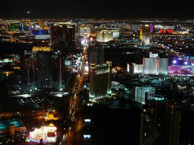 彩色城市现代美丽的现代城市夜景背景图片