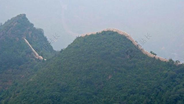 建筑蔓延的万里长城背景图片