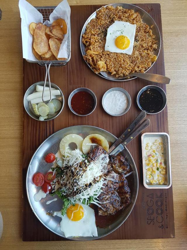 餐饮唯美牛排套餐背景图片