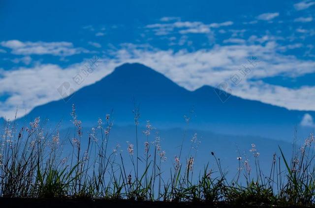 旅游清新屏東中央山脈背景图片