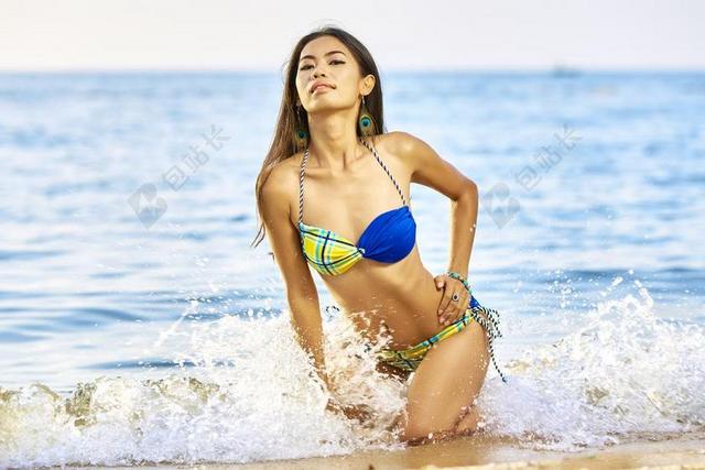 海滩 比基尼 夏天 假期 年轻 女孩 海 女性 旅行 模型