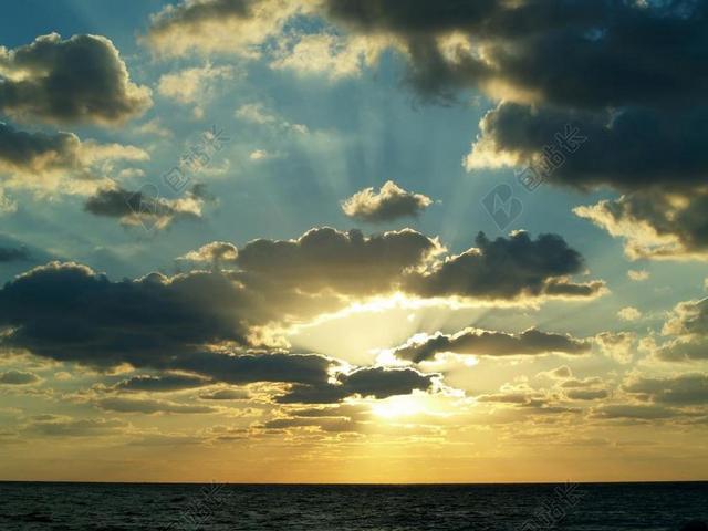 日出 射线 太阳 云 海滩 海洋 水 海 天空 热带