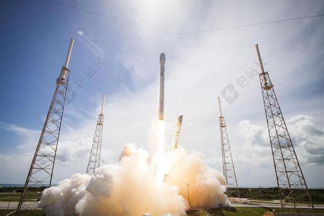火箭发射 SPACEX公司 升空 启动 火焰 推进 空间 火箭