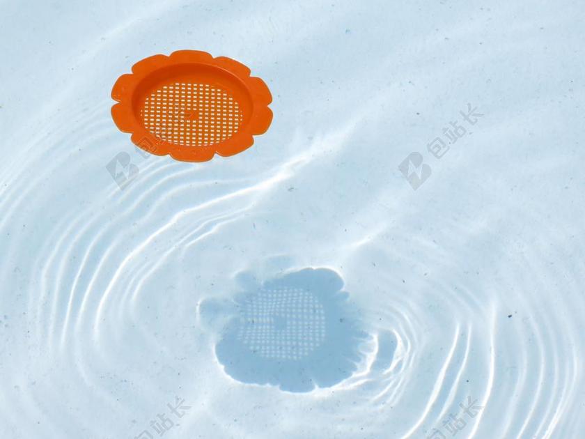 摄影清新游泳池玩具背景图片