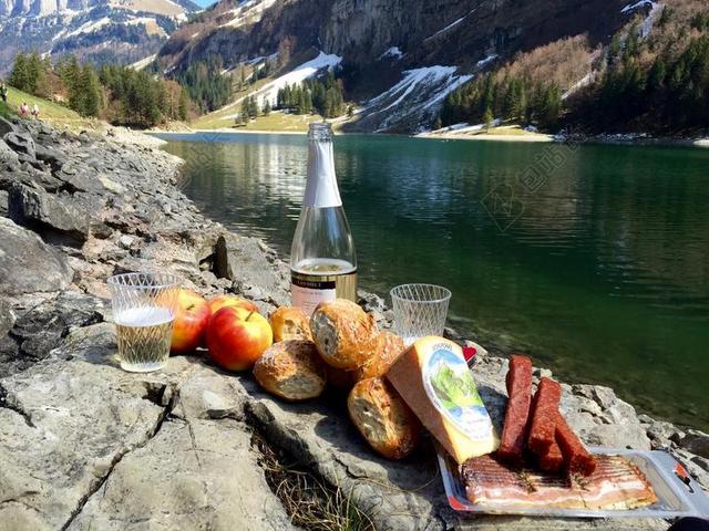 野餐 BERGSEE 春天 高山 山 性质 景观