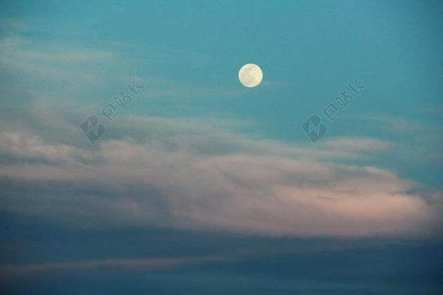 满月 天空 ABENDSTIMMUNG 照明 夏日的傍晚 云羽