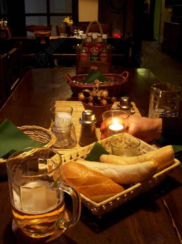 餐厅 客栈 啤酒 面包 滚 吃 喝 蜡烛 晚餐 酒吧