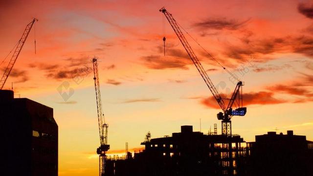 日出 建设 起重机 天空 多彩 业 城市 设备 结构 剪影