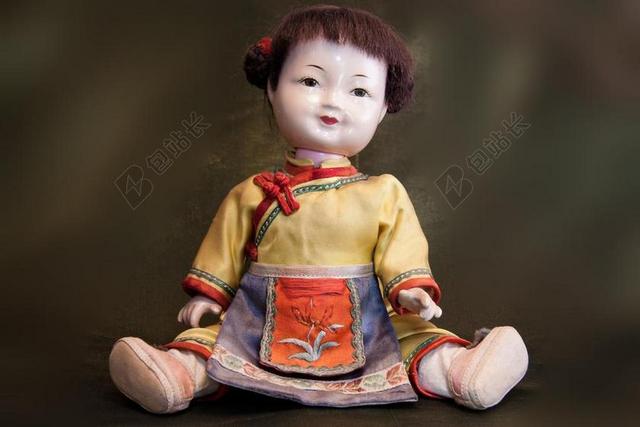 娃娃 日本 日语 坐在 老 玩具 和服 黄色 丰富多彩
