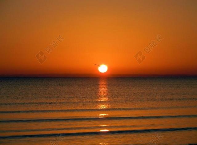 海上日出 浪漫 镜像