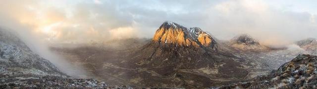 自然高山白雾景色背景图片