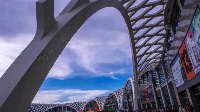 简约建筑展览馆背景图片