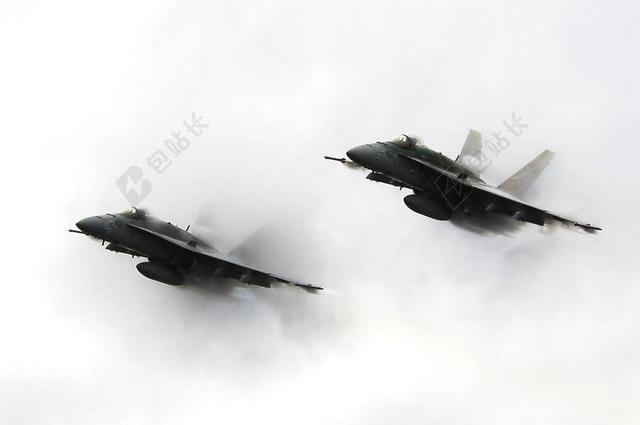 军用喷气式飞机 飞行 F 18 战斗机 飞机 音障 打破