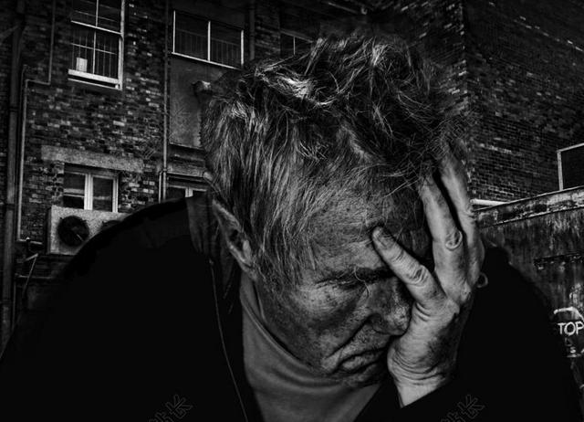 殊死 绝望 郁闷 悲伤 问题 强调 表情 男子 脸 危机