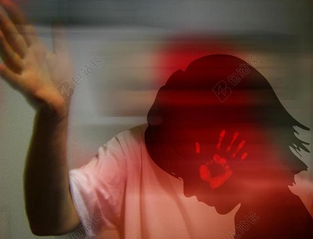 广告恐怖男子给孩子脸上一巴掌宣传背景图片