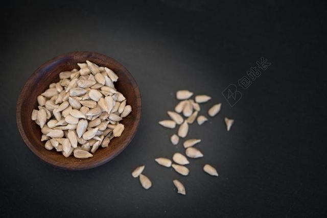 葵花子 内核 带壳葵花籽 天然产物 小吃 食品 健康 吃