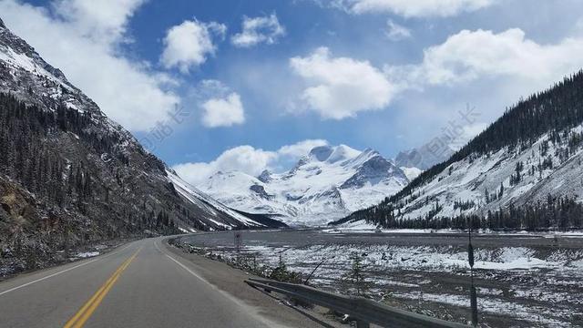 自然公路山景区背景图片