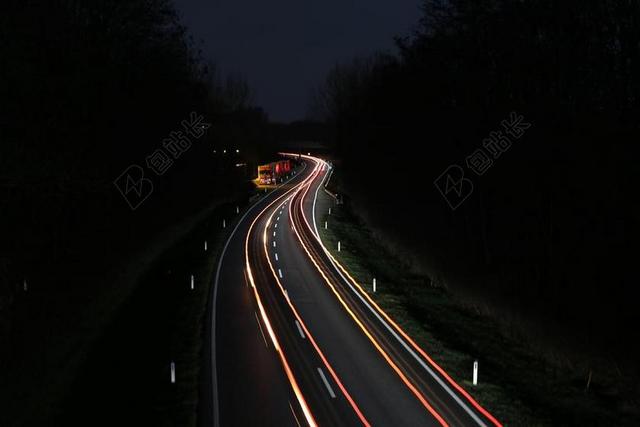 汽车街 高速公路  汽车在夜间 夜行者