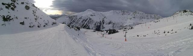边坡 全景图 山 户外 一天 冬天 雪 高山 击剑场 滑雪
