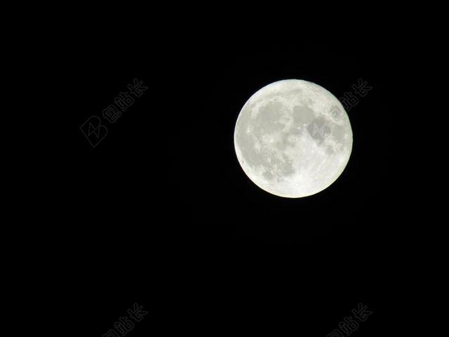 黑白自然鲜明黑夜中的满月月自然背景图片