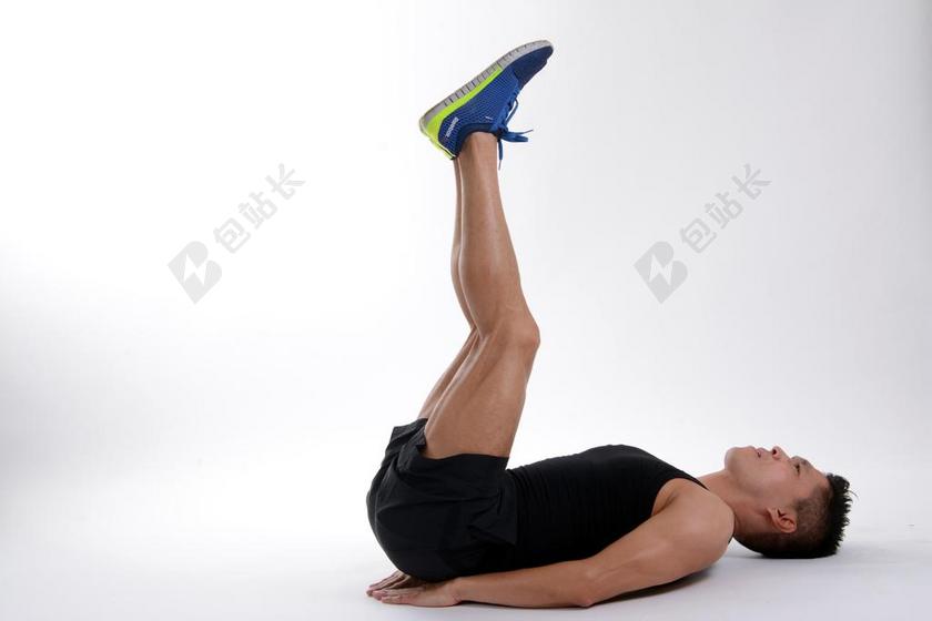 体育 身体素质 行使 普拉提 男人的脸 身体的男人 正文 男子