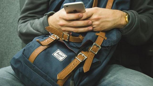 背包 手机 人 电话 移动 细胞 生活方式 苹果 户外