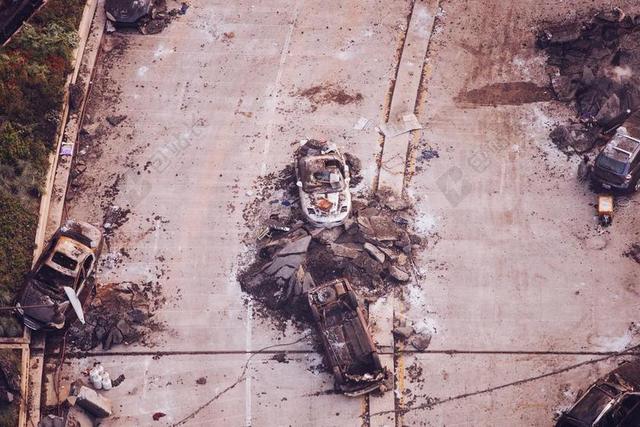 恐怖袭击 恐怖主义 坠毁 车毁人亡 事故 电影集 世界末日 》