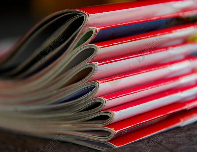 杂志 阅读 期刊 报纸 堆栈