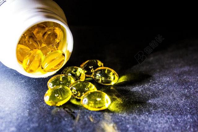 药 平板电脑 鱼肝油 OMEGA 3 OMEGA 6 维生素